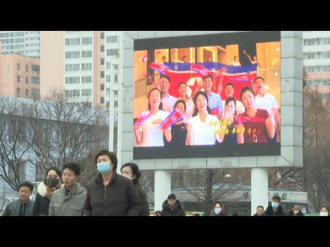 Corée du Nord: passants dans les rues de Pyongyang | AFP Images