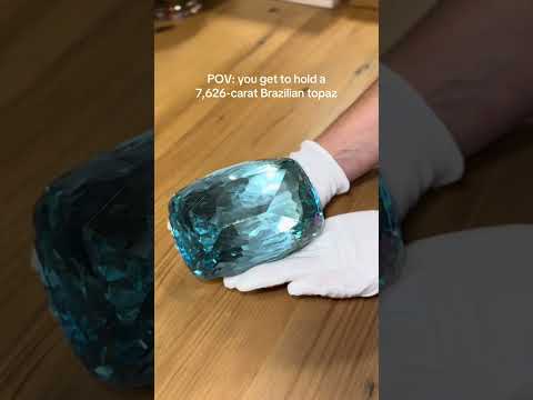 7,626-carat Brazilian topaz