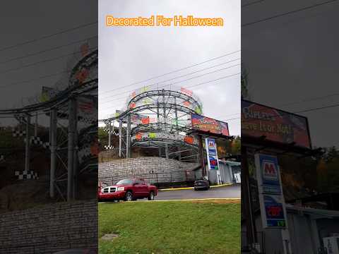Pigeon Forge Racing Coaster Decorated for Halloween #pigeonforge #smokymountains #mountaincoaster