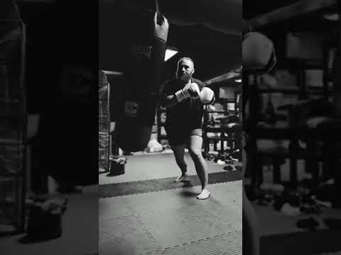 Heavy Bag Work - #mma #boxing #heavybag #preparedness #survival #theprimalmethod #warriortribe
