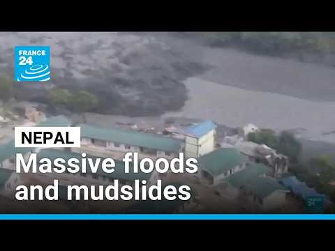 Striking images show new flash floods hitting central Nepal • FRANCE 24 English