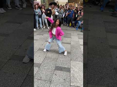 Tu noteras combien sur elle