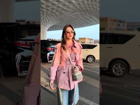 PINK PERFECTION! 🧥✨ Kriti Sanon Spotted Nailing The Airport Look In Style!