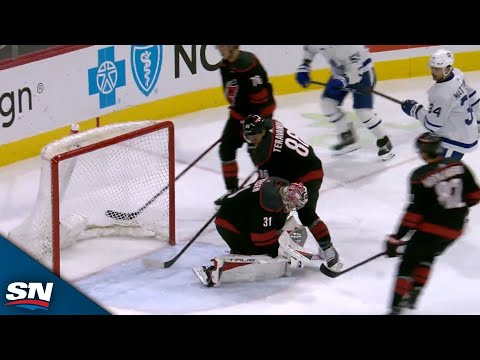 Frederik Andersen shuts the door over and over on Auston Matthews