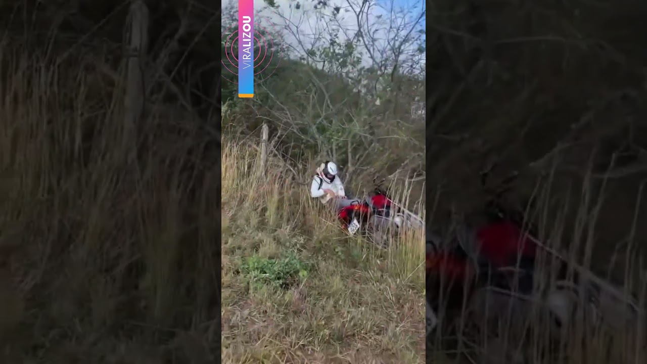 Tentou fazer graça e foi do asfalto para o mato em questão de segundos