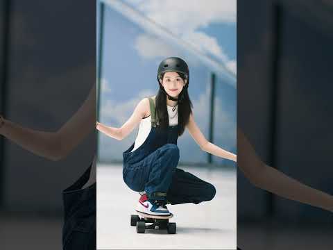 Teaching Newbie Girls to Ride Electric Skateboard | Day 12