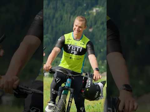 Super custom Yeti SB160 40 year anniversary race rigs! 🔥🚲