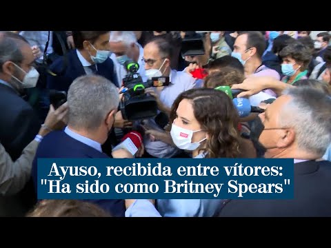 Ayuso, recibida entre vítores y aplausos en la CEU San Pablo: Ha sido como Britney Spears