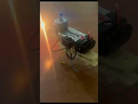 LIGHT! #automobile #electricidad #experiment #robot #robotics #robotica #roboticseducation