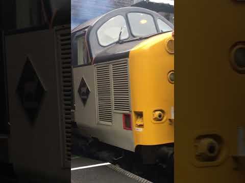 37714 “Cardiff Canton” pulls out of Loughborough Station (GCR)