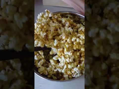 How to Make Microwave Caramel Popcorn #Shorts
