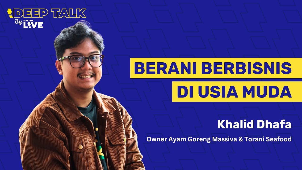 Meski usianya masih sangat muda, Khalid Dhafa sudah memiliki usaha yang tidak main-main. Lulusan Universitas Brawijaya ini, telah memiliki dua cabang Ayam Goreng Massiva di Yogyakarta dan Malang.

Namun, dia tidak memungkiri, sebagai anak dari pemilik usaha Rumah Makan Torani Seafood, adalah "kemewahan" yang dimilikinya untuk bisa memulai usaha. Meski demikian, Dhafa mengaku tidak pernah dipaksa orang tua untuk menjadi pengusaha.

Rasa keinginan menjadi pengusaha ujar dia, tumbuh di masa-masa duduk di bangku SMA. Hingga akhirnya semakin diperdalam, ketika mulai menjadi mahasiswa.

Merasa minatnya berfokus pada dunia bisnis, dia pun memutuskan untuk mengambil jurusan Entrepreneur di Fakultas Bisnis dan Manajemen Universitas Brawijaya, menggunakan uang sendiri. Lantaran, orang tua sudah menyekolahkannya di Universitas Pertamina, Jakarta.

Ternyata memilih untuk pindah kuliah, adalah keputusan yang tepat. Saat ini, dia juga dipercaya untuk mengelola RM Torani Seafood yang sudah memiliki ratusan karyawan.

Tonton videonya untuk mengetahu cara Khalid Dhafa mengembangkan bisnis dan usahanya, sampai kini dipercaya melanjutkan Rumah Makan Torani yang sudah melegenda di Kota Balikpapan.  

Follow Instagram Gerry Rezaldi : https://www.instagram.com/awkalit/
=====================================================

Tonton Podcast Kaltim Live! lainnya https://youtu.be/j6EU6ELOQ-0

=====================================================
Follow media sosial Kaltim Live!
Instagram https://www.instagram.com/kaltim.live/
Tiktok https://www.tiktok.com/@kaltimlive

=====================================================