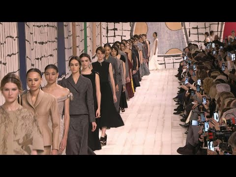 Dior présente son défilé Haute Couture devant un parterre de stars | AFP