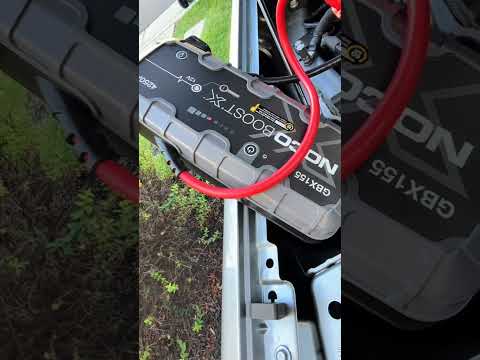 Portable 12V jump starter for cars and SUVs… up to 10.0L gas / 8.0L diesel… up to ~18 jumps per