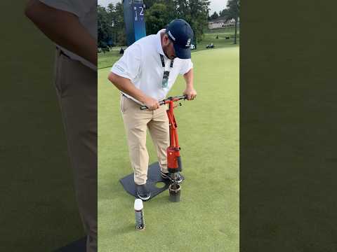 One of the most satisfying jobs in golf … cutting the hole 👏