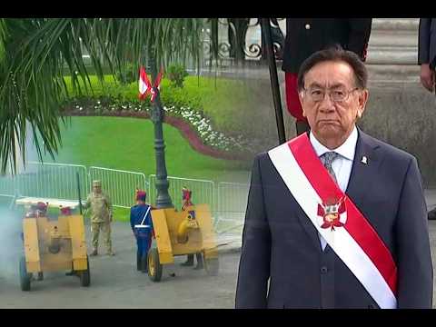 El último acto oficial del presidente Balcázar antes del cambio de mando con 21 camaretazos
