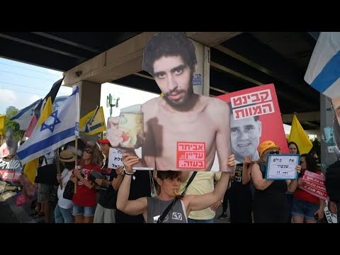 Demonstrators hit the streets in Israel ahead of cabinet meeting | AFP