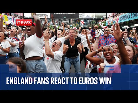 Fans watch England v Spain in the Euro 2025 final | Live from Boxpark