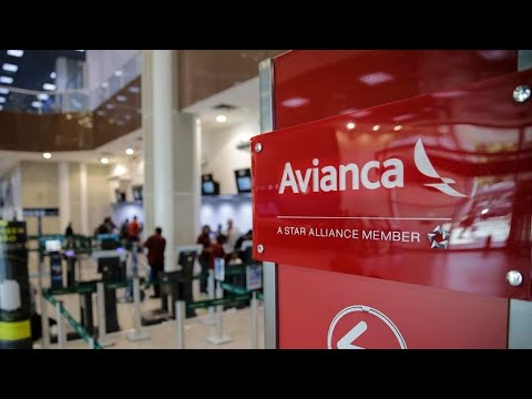 Polémica en Colombia por préstamo a Avianca, la aerolínea que emplea a la hermana del presidente