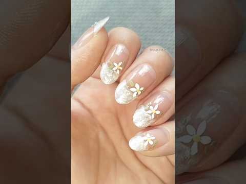 Floral French Manicure #nailtrends #unhasdecoradasamao #nailart #unhas #nails