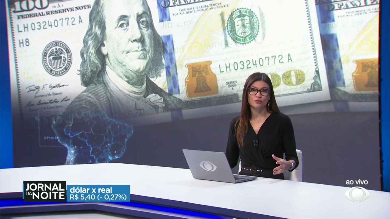 Dólar fecha em queda nesta quinta-feira (3)