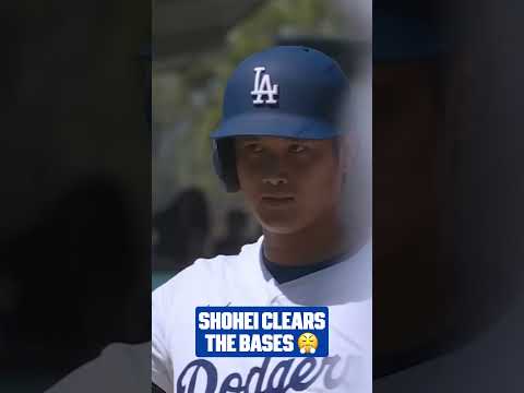 Shohei Ohtani unloads the bases with a TRIPLE!