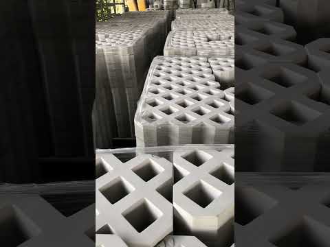 Gạch bê tông trồng cỏ 8 lỗ bóng. Thích hợp cho công trình lót sân vườn trồng cỏ