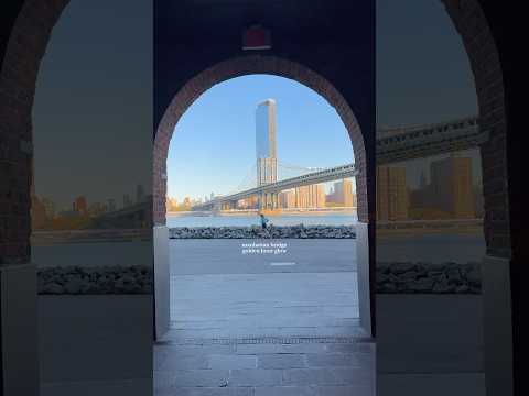 Totally worth it to see New York at sunrise ☀️ makes me feel alive from travel adrenaline & the cold