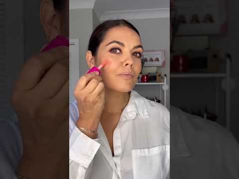 riverisland.com & River Island promo code video: Master the perfect daytime make-up look thanks to celebrity MUA, @BryonyBlakeMakeup #mua #makeuptutorial