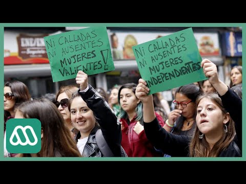 Cadem 8M: 79% considera a Chile un país machista y 76% apoya marcha feminista