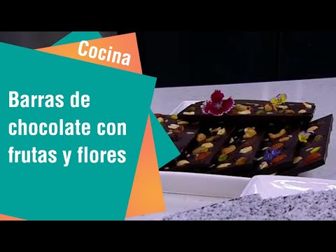 Barras de chocolate con semillas, frutas y flores | Cocina