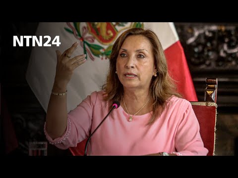 Denuncian constitucionalmente a la presidenta de Perú por supuesto abandono de cargo en 2023