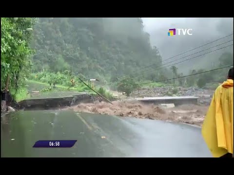 Fuertes lluvias provocaron desbordamiento de río y colapso de vías en La Maná