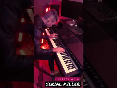 How serial killers say goodnight…#halloween #piano #duet #michaelmyers #horror #soundtrack