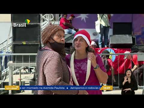 SP | Moradores em situação de rua celebram o Natal