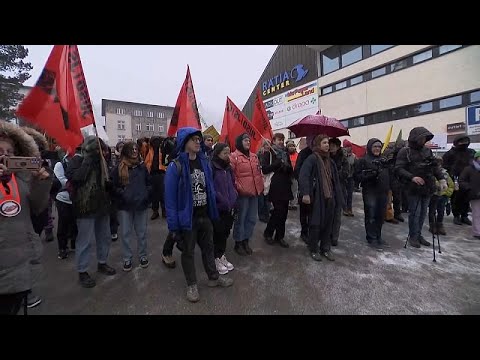 Protestos ensombram arranque do Fórum Económico Mundial em Davos