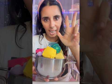 GIULIA SI ARRABBIA PERCHÉ LAURA HA PRESO I SUOI SQUISHY…