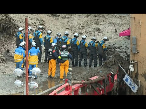 Japon: les secouristes cherchent des survivants après la coulée de boue | AFP Images