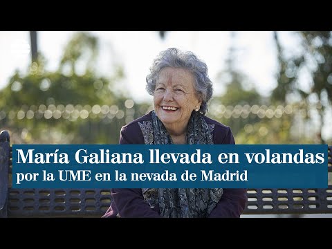María Galiana llevada en volandas por la UME en plena nevada en Madrid