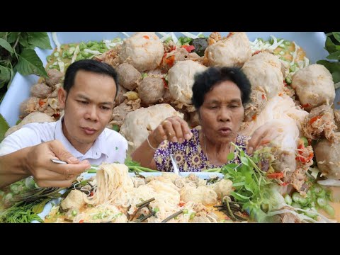 ข้าวปุ้น2กิโลน้ำยากะทิ-ลูกชิ้น ข้าวปุ้น2กิโลน้ำยากะทิ-ลูกชิ้น