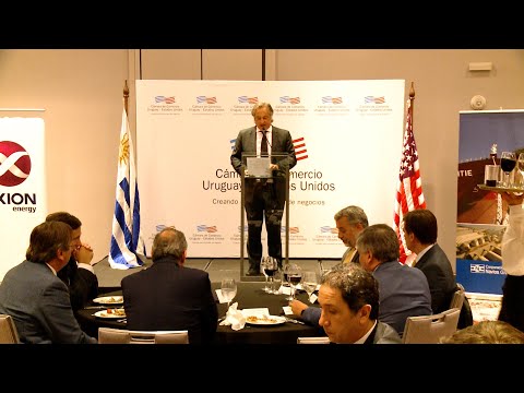 Imágenes del secretario de Presidencia en actividad de Cámara de Comercio Uruguay-EEUU