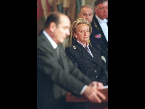 Jacques Chirac : Bernadette et sa belle-mère liguées contre lui, ses fiançailles avec une Américai
