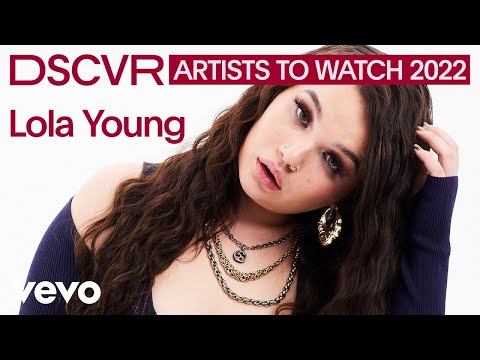 Lola Young - FAKE (Live) | Vevo DSCVR Artists to Watch 2022