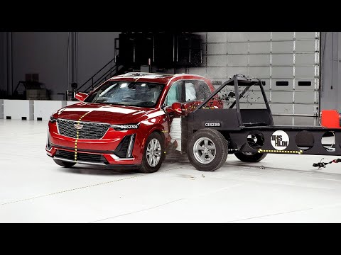 2023 Cadillac XT6 updated side IIHS crash test