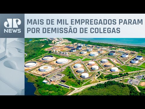 Trabalhadores da refinaria de Mataripe, na Bahia, fazem greve