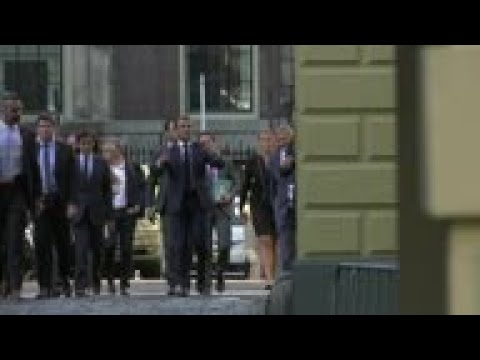 Macron, Rutte meet to discuss post-virus economies