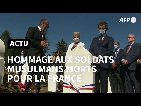 Darmanin rend hommage aux soldats musulmans morts pour la France | AFP Images