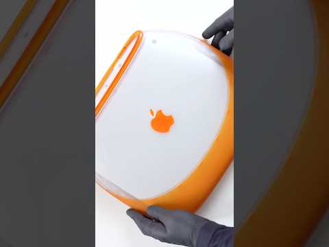 iBook G3 Tangerine forever.