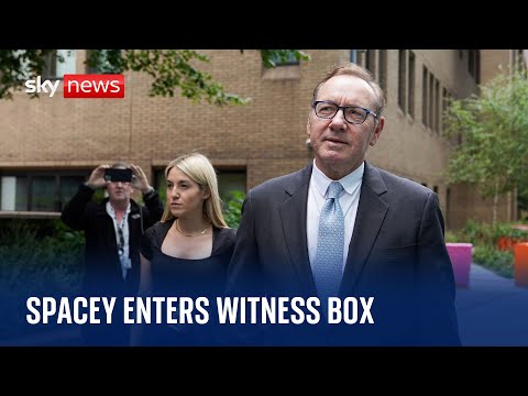 Kevin Spacey tells jury of 'romantic' touching