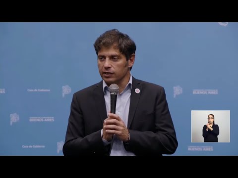 Kicillof encabezó el acto de adhesión de 42 distritos al programa “Municipios a la Obra”